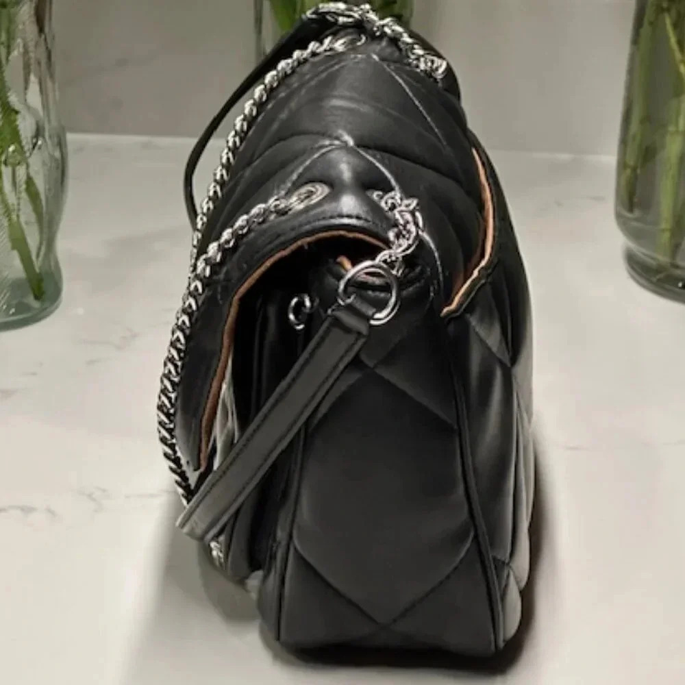 Coach Klare Crossbody 25 With Puffy Diamond Quilting CJ611 EUC + COA - Picture 4 of 14